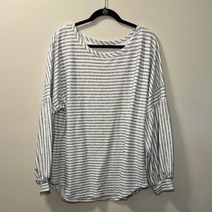 🩵Women’s Grey and White Striped Balloon Sleeve Lounge Set Size XL